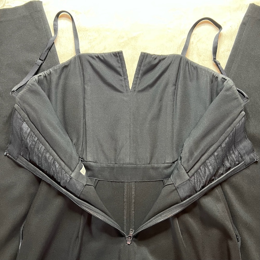 Alice + Olivia Sz 4 Black Lace Jumpsuit NWT - Picture 7 of 12